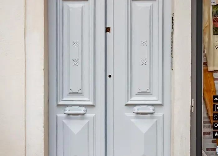 Lägenhet #101-heart Of Vieil - Place Nationale-high-end Newly Renovated & Furnished *