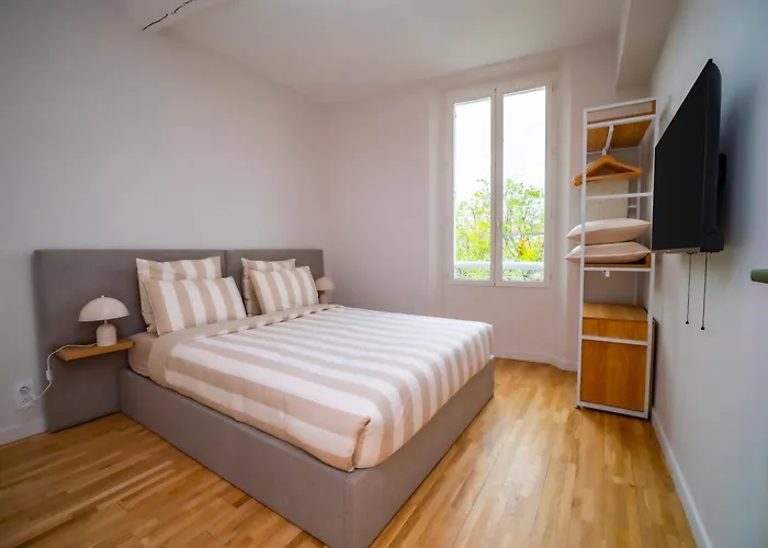 Apartment #101-heart Of Vieil - Place Nationale-high-end Newly Renovated & Furnished Antibes